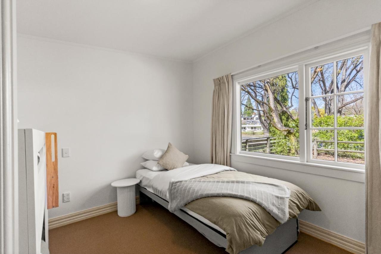 Aberdeen Cottage - Nestled In The Heart Of Arrowtown - New! Экстерьер фото