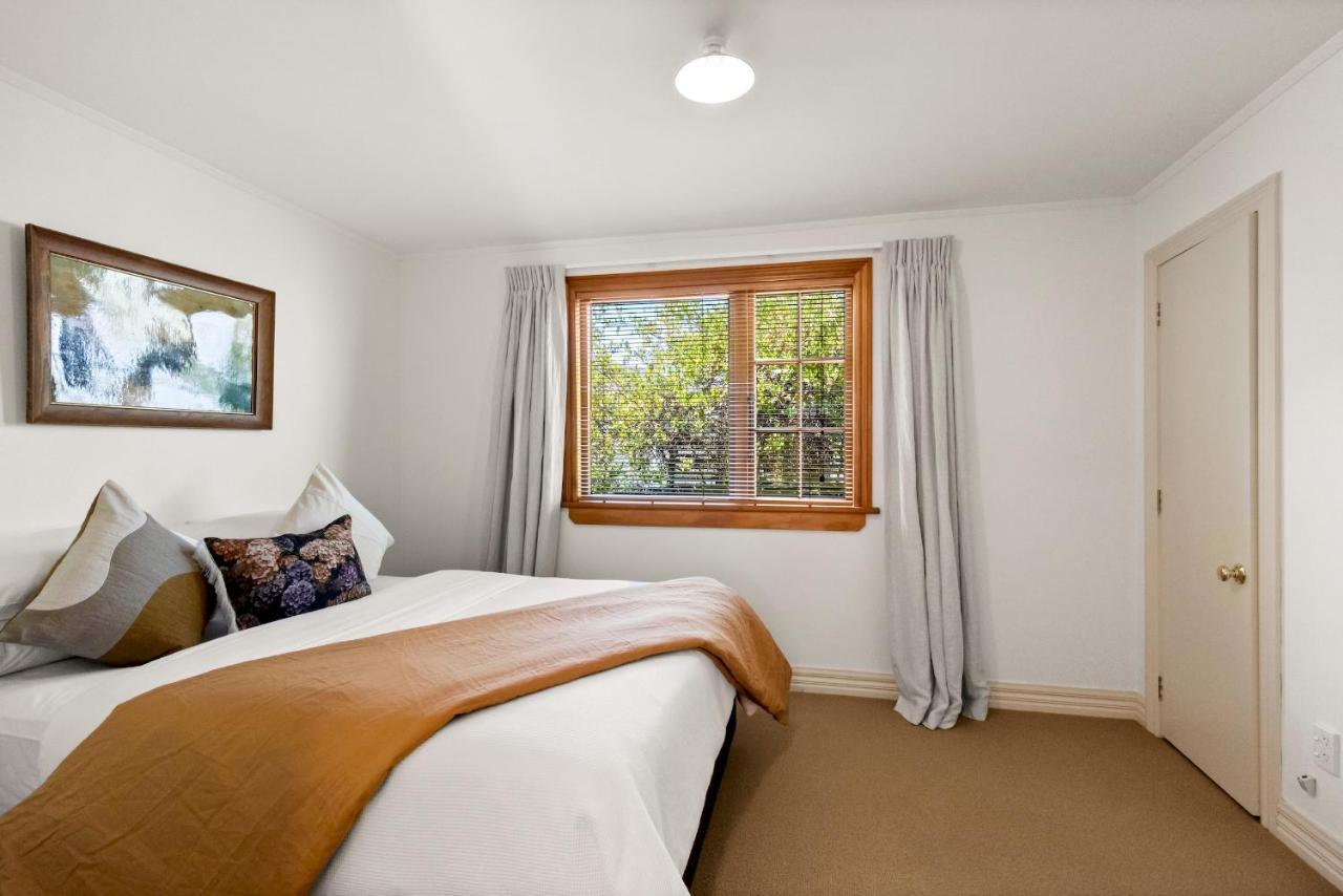 Aberdeen Cottage - Nestled In The Heart Of Arrowtown - New! Экстерьер фото
