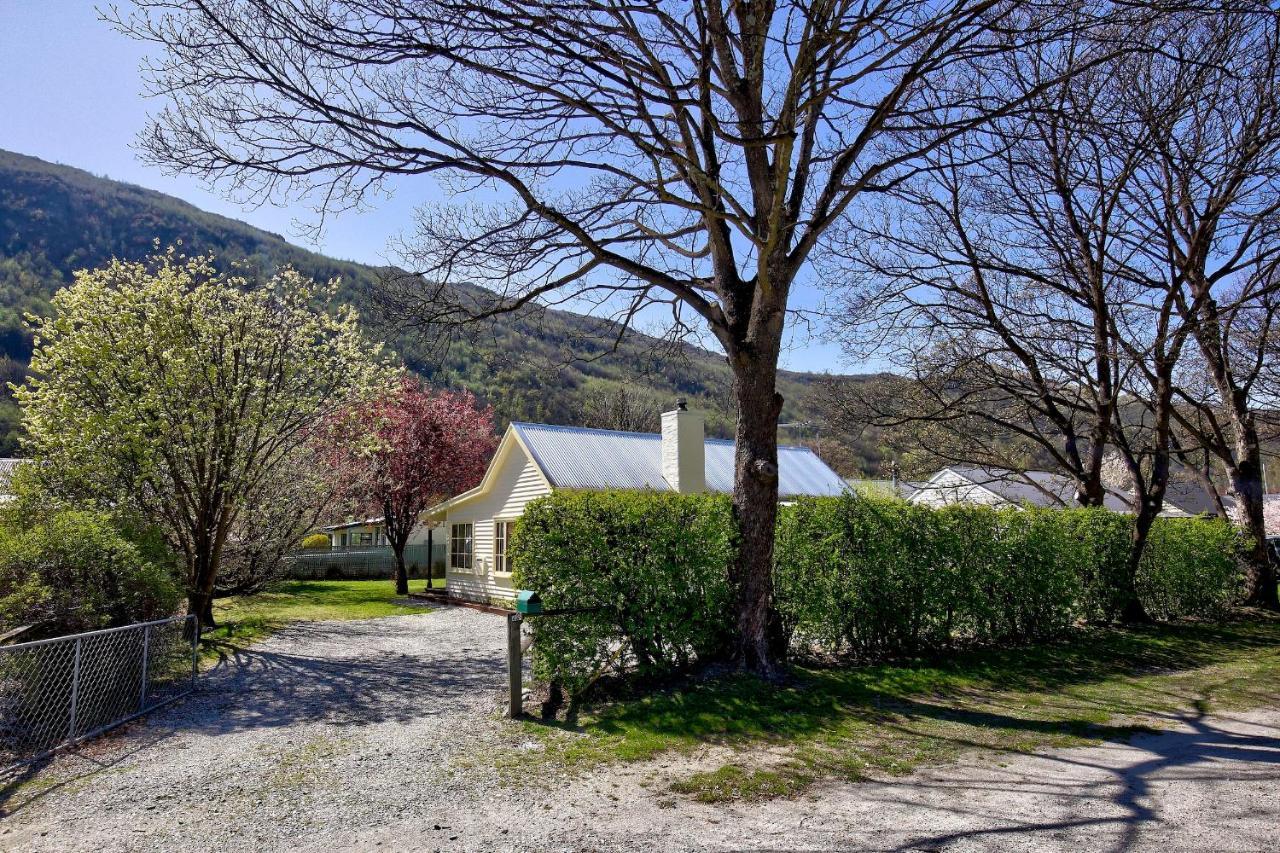 Aberdeen Cottage - Nestled In The Heart Of Arrowtown - New! Экстерьер фото